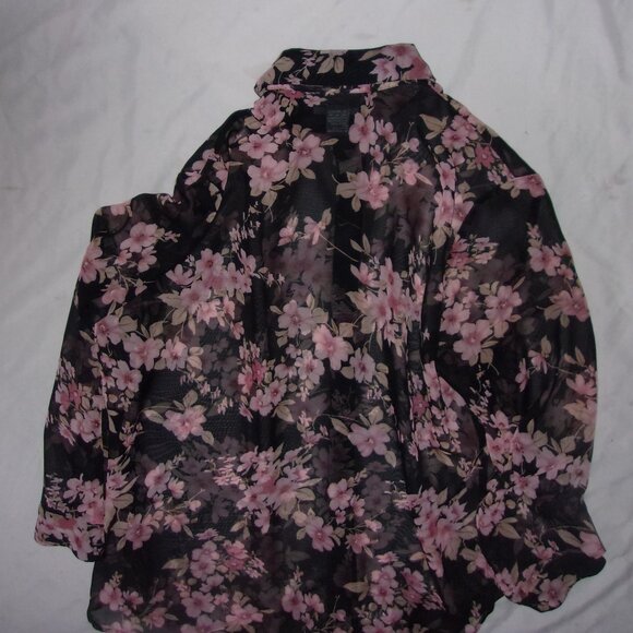 Floral Sheer Women's Top - Picture 4 of 4